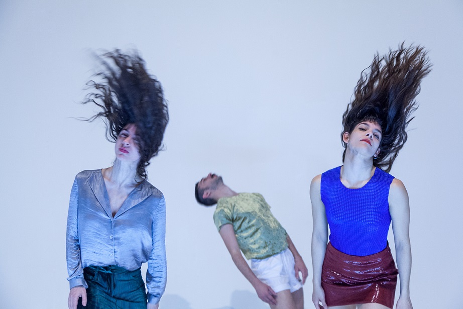 Ι woke with a marble head in my hands || Lesvos