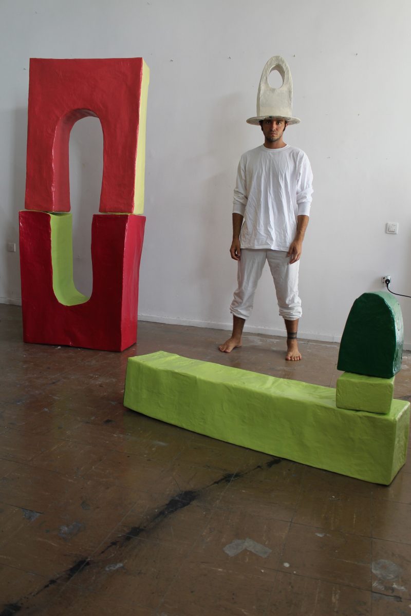 Polymorphic Entrancing Topos: The Lover, the Warrior and the Builder