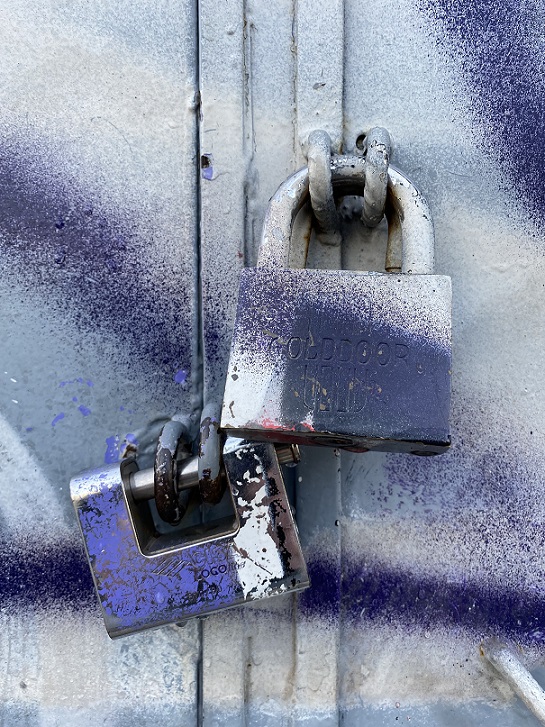 Shores of confidence